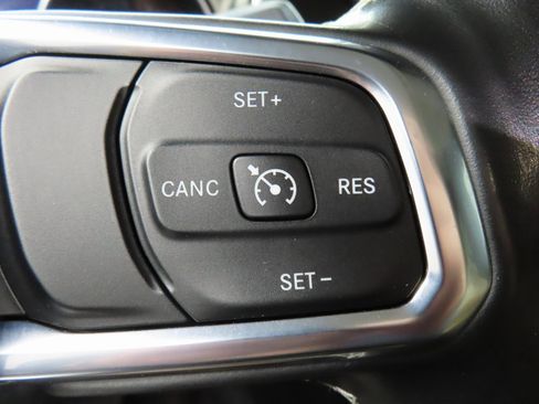 Used 2020 Jeep Gladiator Rubicon w/ Uconnect 4C Nav & Sound Group image 53