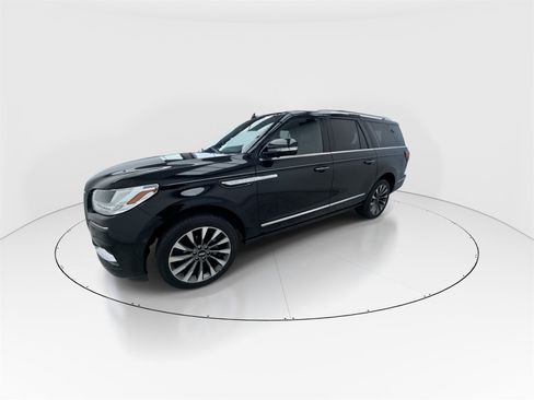 Used 2021 Lincoln Navigator L Reserve image 4