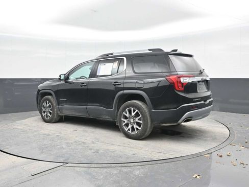 Used 2022 GMC Acadia SLE w/ Driver Convenience Package image 3