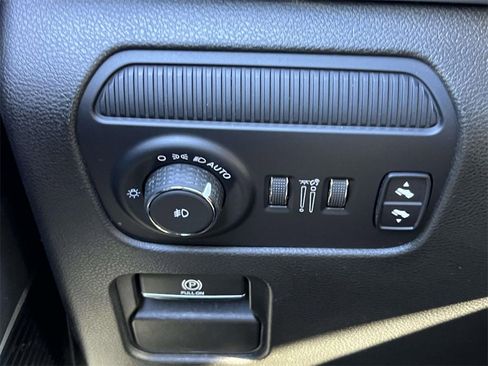 Used 2022 Jeep Wagoneer Series II image 23