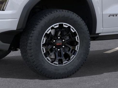 New 2026 GMC Canyon AT4 w/ Technology Plus Package AWD/4WD image 9