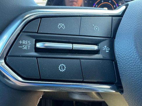 New 2026 Chevrolet Traverse LT w/ Sun and Wheel Package FWD image 40