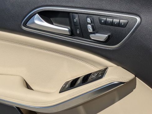 Used 2019 Mercedes-Benz CLA 250 image 24