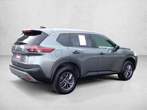 Used 2023 Nissan Rogue S AWD/4WD image 4