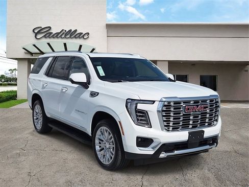 Used 2026 GMC Yukon Denali w/ Advanced Technology Package image 7
