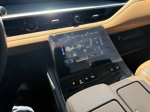 Certified 2025 INFINITI QX80 Sensory AWD/4WD image 21