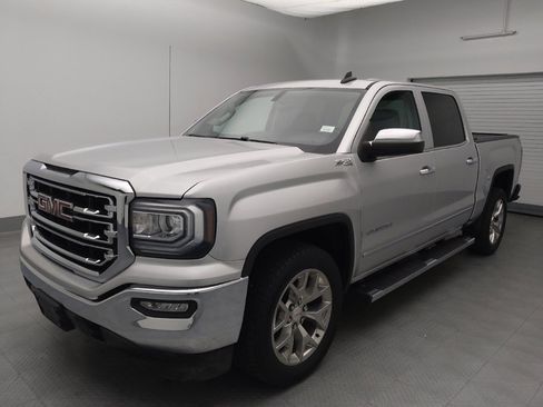 Used 2018 GMC Sierra 1500 SLT w/ SLT Premium Package AWD/4WD image 2