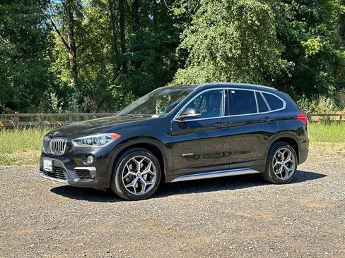 Used 2017 BMW X1 xDrive28i AWD/4WD image 5