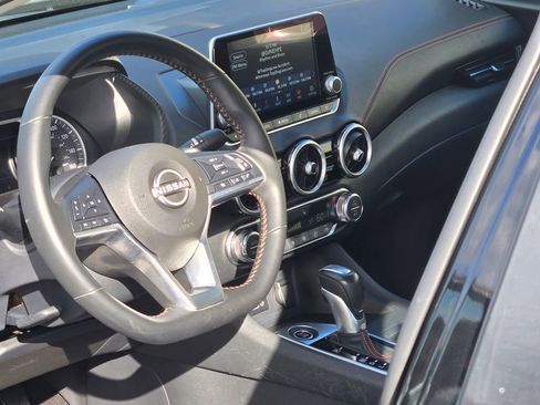 Used 2025 Nissan Sentra SR image 30