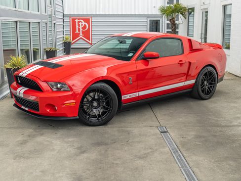 Used 2012 Ford Mustang Shelby GT500 w/ SVT Performance Pkg image 2