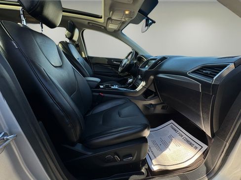 Used 2017 Ford Edge Titanium w/ Equipment Group 301A image 41