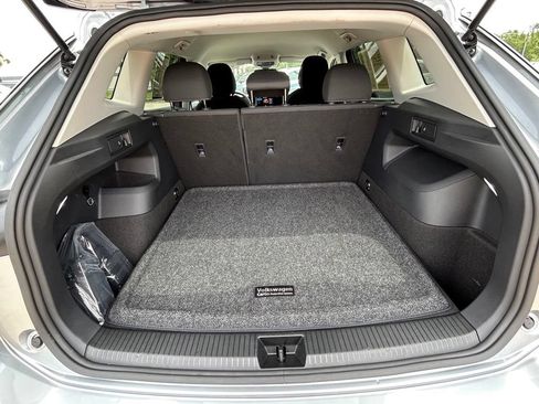 Certified 2025 Volkswagen Tiguan S FWD image 52