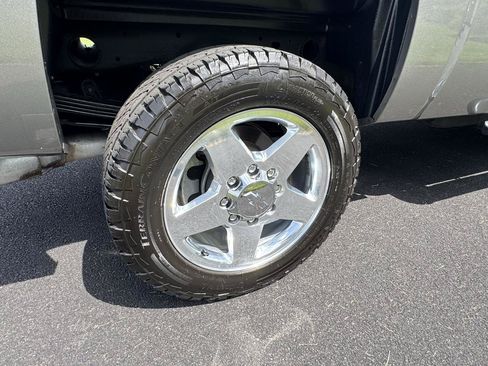 Used 2013 Chevrolet Silverado 2500 LTZ w/ LTZ Plus Package AWD/4WD image 37