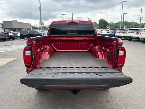 Used 2025 GMC Canyon AT4 AWD/4WD image 32