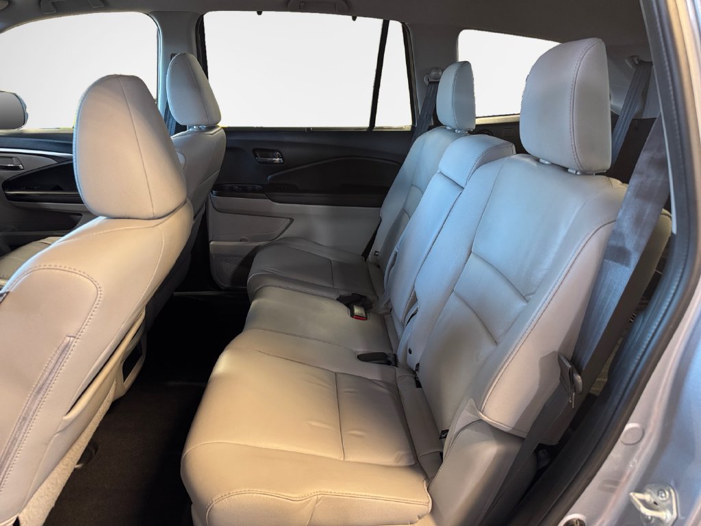 Used 2022 Honda Pilot Special Edition image 24
