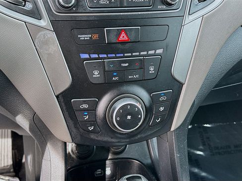 Used 2018 Hyundai Santa Fe Sport image 14