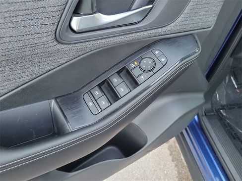 Certified 2022 Nissan Rogue SV image 16