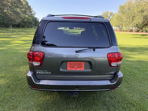 Used 2006 Toyota Sequoia Limited RWD image 7