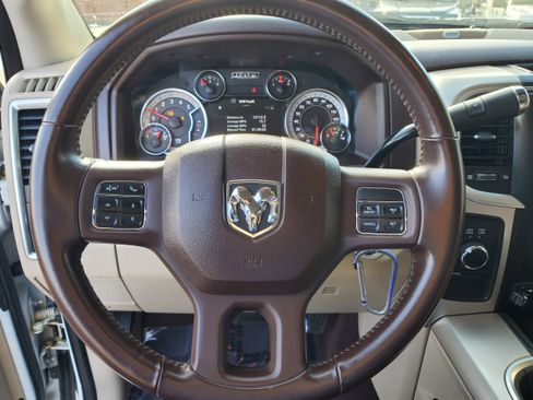 Used 2018 RAM 3500 SLT w/ Luxury Group image 14