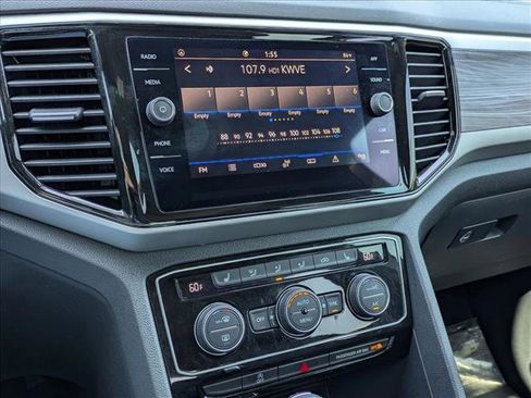 Used 2023 Volkswagen Atlas Cross Sport SE FWD image 14