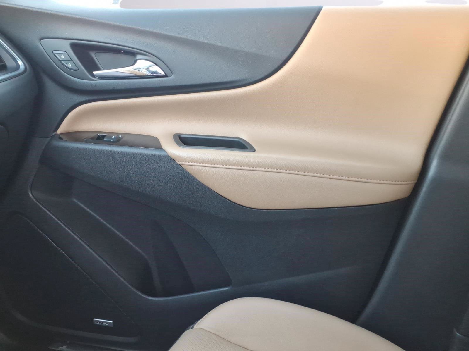 Used 2024 Chevrolet Equinox Premier FWD image 26