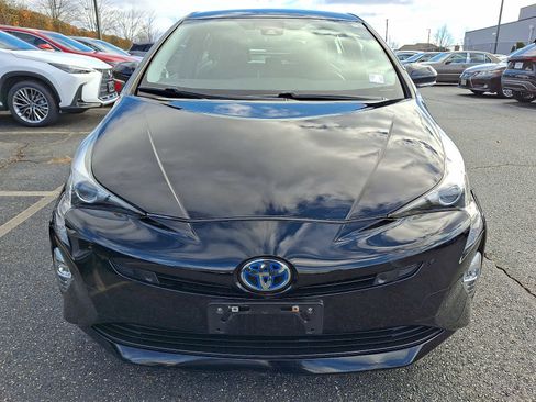 Used 2018 Toyota Prius Four Touring image 2
