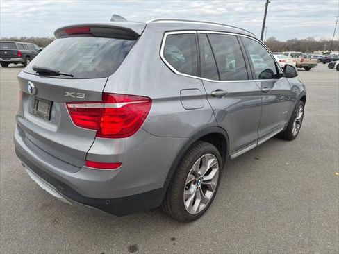 Used 2017 BMW X3 sDrive28i image 7