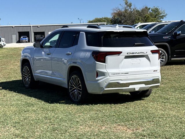 New 2027 GMC Terrain Denali w/ LPO, Black Badging Package AWD/4WD image 10