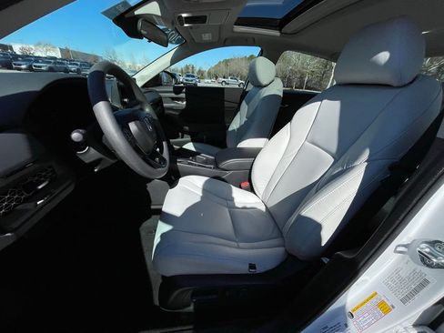 Certified 2025 Honda Accord SE image 26