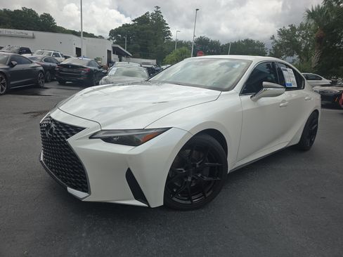 Used 2023 Lexus IS 300 w/ Comfort Package RWD image 27