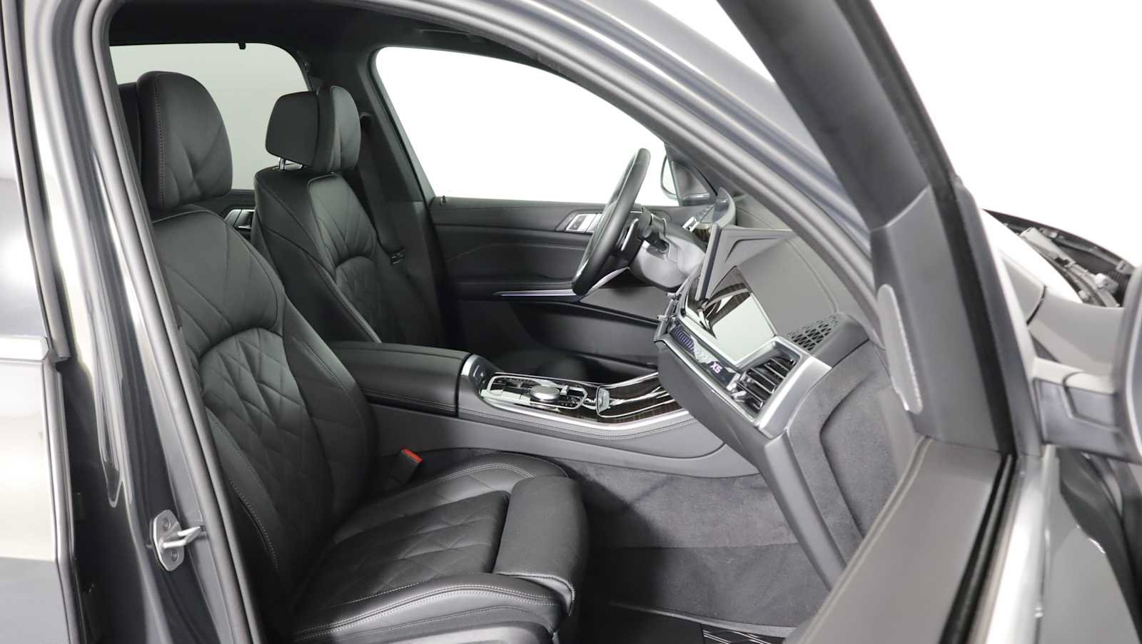 Used 2026 BMW X5 xDrive40i AWD/4WD image 10
