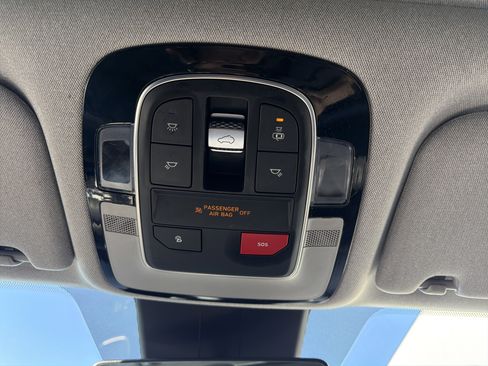 Used 2023 Hyundai Santa Fe Limited image 18