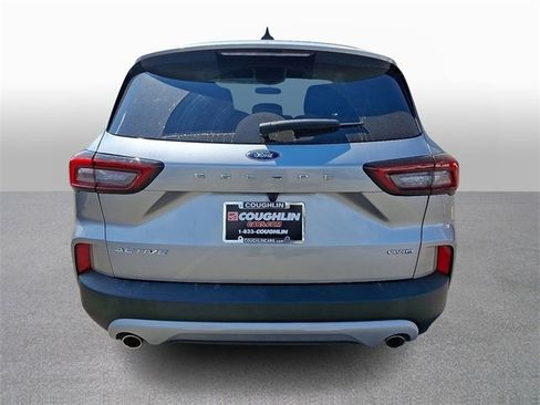 Used 2023 Ford Escape Active image 5