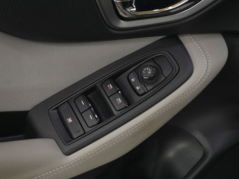 Used 2023 Subaru Forester Premium image 20