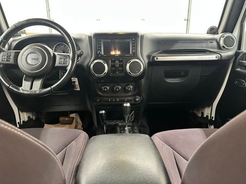 Used 2013 Jeep Wrangler Unlimited Sahara w/ Connectivity Group AWD/4WD image 14