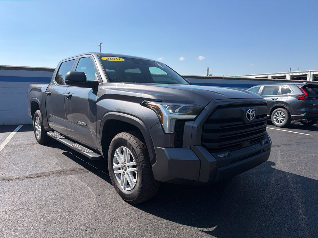 Used 2024 Toyota Tundra SR5 AWD/4WD image 7