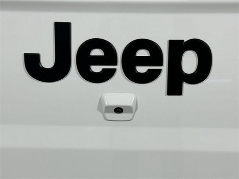 New 2025 Jeep Gladiator Sport image 20