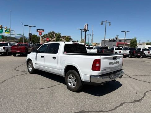 Used 2025 RAM 1500 Big Horn AWD/4WD image 4