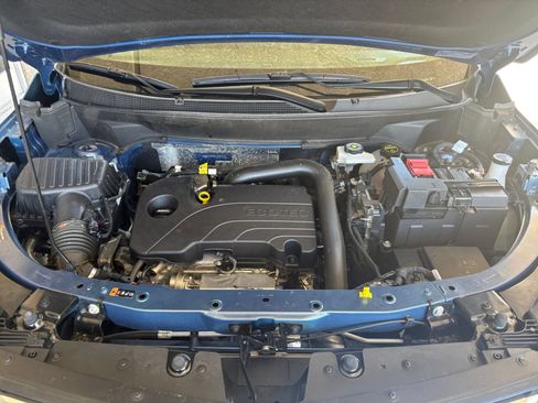 Used 2025 Chevrolet Equinox LT FWD image 32