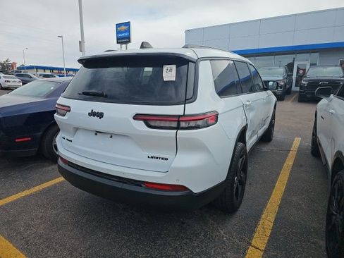 Used 2023 Jeep Grand Cherokee L Limited w/ Black Appearance Package image 2