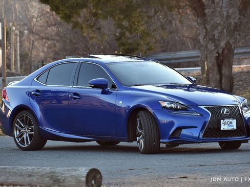 Used 2016 Lexus IS 300 AWD w/ F Sport Package image 5