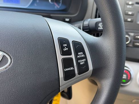 Used 2007 Hyundai Elantra Sedan FWD image 23
