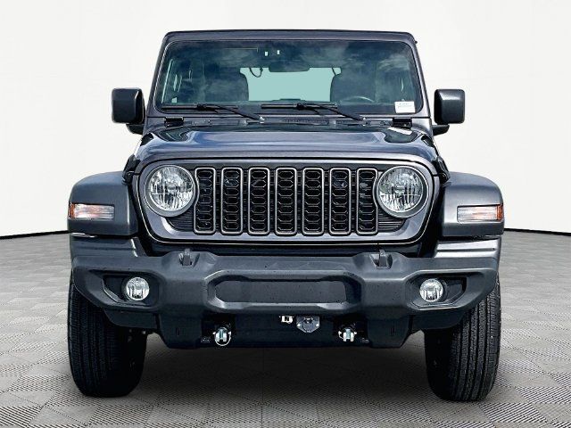 Used 2025 Jeep Wrangler Sport AWD/4WD image 2
