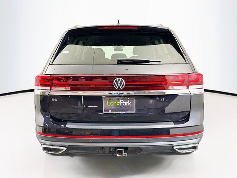 Used 2025 Volkswagen Atlas SE image 7