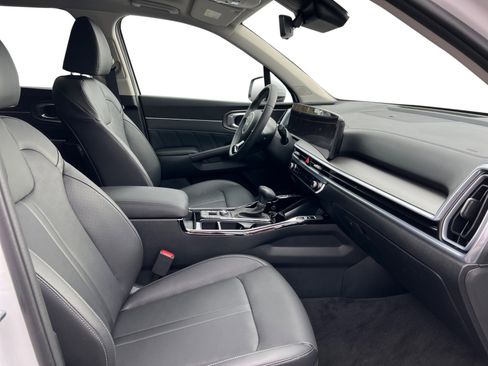 New 2025 Kia Sorento SX image 17