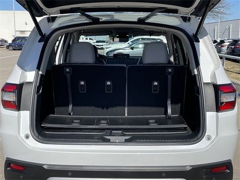 Certified 2025 Honda Pilot EX-L image 30