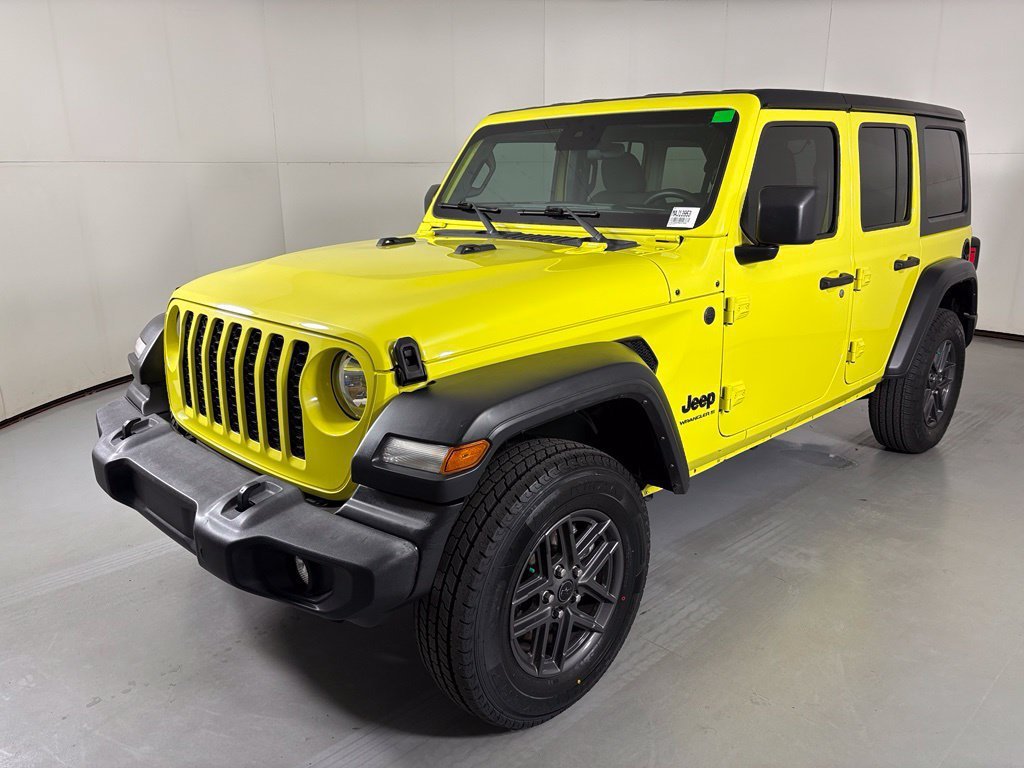 Used 2024 Jeep Wrangler Unlimited Sport AWD/4WD image 4