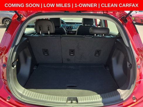 Used 2023 Chevrolet Bolt LT w/ Infotainment Package FWD image 10