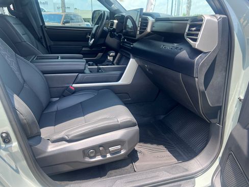 Used 2025 Toyota Tundra SR5 w/ SR5 Premium Package AWD/4WD image 13