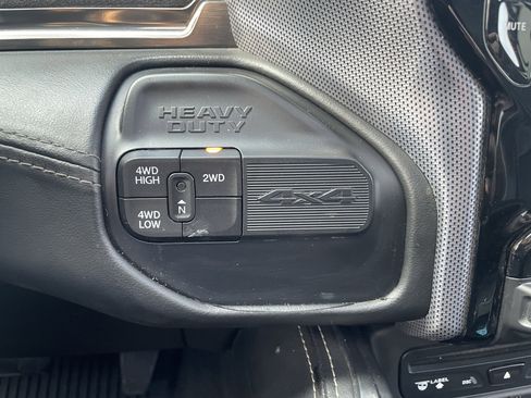 Used 2019 RAM 3500 Limited image 11